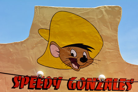 GOLD COAST, AUS -  NOV 06 2014:Speedy Gonzales in Movie World Gold Coast Queensland Australia.It's an animated caricature of the fasts Mouse in all Mexico in the Warner Brothers Looney Tunes cartoons.のeditorial素材
