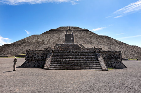 The pyramid of Sun in Teotihuacan, Mexicoのeditorial素材