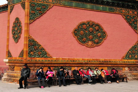 BEIJING - MARCH 11:Visitors at the The Forbidden City on March 11 2009 in Beijing,China.It regarded as the true essence of the traditional architectural accomplishment of the Chinese civilization.のeditorial素材