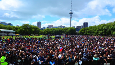AUCKLAND - NOV 05 2015:Thousands of people in Victoria park, Auckland.According to Statistics New Zealand, New Zealands population is estimated to increase by one person every 5 minutes and 39 secondsのeditorial素材