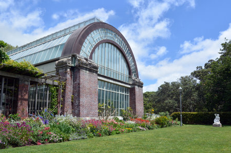 AUCKLAND - NOV 22 2015:Auckland Winter Gardens in Auckland New Zealand.Rare and spectacular plants in an ever-changing display been exhibited free to the public since 1913.のeditorial素材