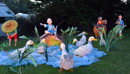 AUCKLAND - FEB 20 2016:Handmade Chinese people lanterns in Auckland LanternFestival.Its the largest Chinese festival in New Zealand with 800 handmade lanterns to celebrate Chinese New Year.のeditorial素材