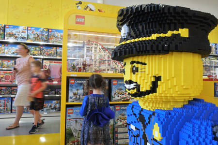 GOLD COAST - DEC 19 2018:Family shopping in a lego shop.During the Christmas season almost 28 LEGO sets are sold each second.のeditorial素材