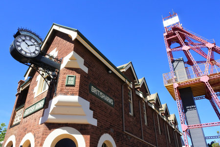 KALGOORLIE, WA - MAR 20 2022:Museum of the Kalgoorlie Goldfields and British Arms Hotel Western Australia. The heritage-listed hotel is believed to be the narrowest pub in the Southern Hemisphere.のeditorial素材