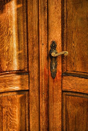 old wooden door with aged paint texture
の写真素材