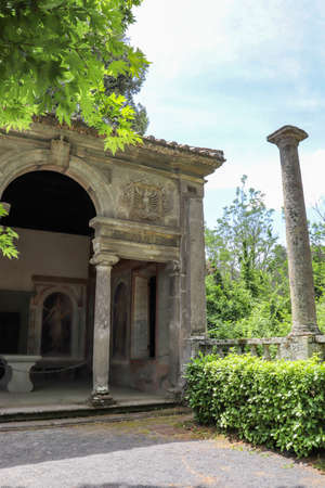June 3, 2018 - Bagnaia, Lazio, Italy - Villa Lante is a Mannerist garden of surprise near Viterbo, central Italy, attributed to Jacopo Barozzi da Vignola. Building and some columns.のeditorial素材
