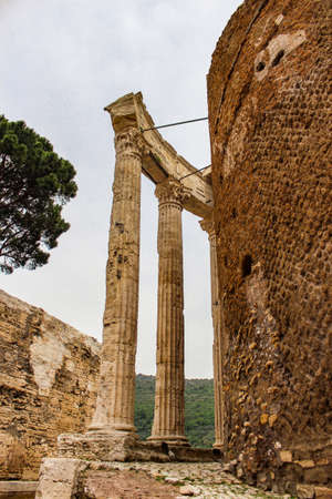 The Roman-era natural and archaeological park of Villa Gregoriana, in Tivoli, Lazio, Italy. In the valley of the Aniene river. Born from the project of Pope Gregorio XVI.のeditorial素材