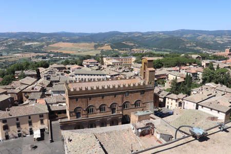 A glimpse of the city of Spoleto. Province of Perugia, Umbria, Italy.のeditorial素材