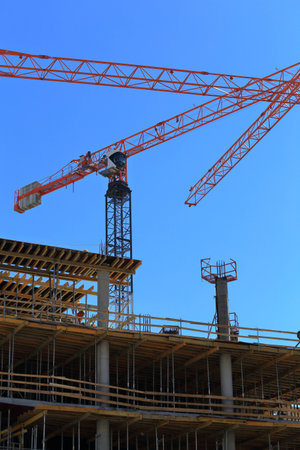 Building with Cranes