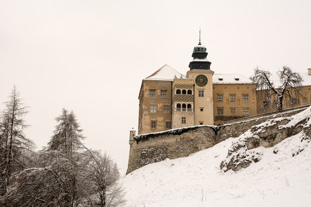 Castle in Pieskowa Skala (Poland)のeditorial素材