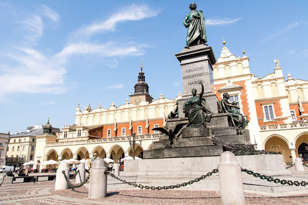 Cloth Hall (Cloth Hall) at the market square in Krakow (Poland)のeditorial素材