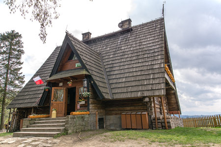 Mountain shelter of PTTK on Maciejowa near Rabka Zdroj (Poland)のeditorial素材