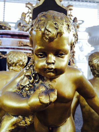 The roman baby statue for decorationの素材