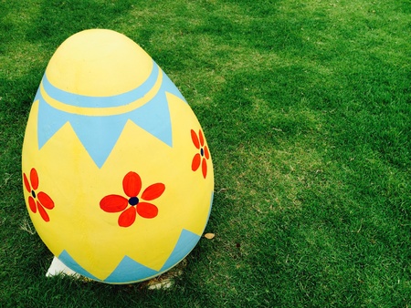 Ester egg in green farmの素材