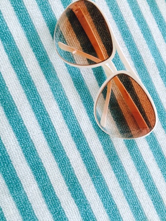 Texture pattern background eyeglass vacation holiday tripの素材