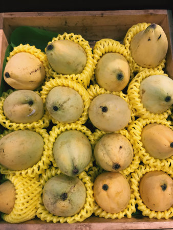 Su Kwang mango is sold for eating or making mango with sticky riceの写真素材