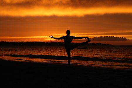 Yoga Sunsetの写真素材