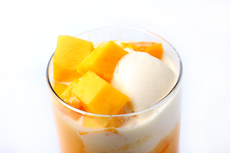 Mango float juice with ice creamの写真素材