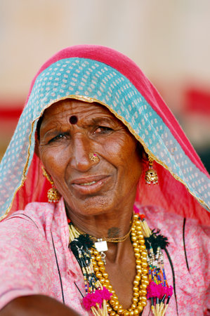 Portrait of an old Indian woman in traditional clothes.のeditorial素材