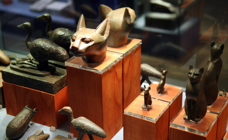 Little ancient objects, Egypt, Middle kingdom 2055-1650 b.c.のeditorial素材