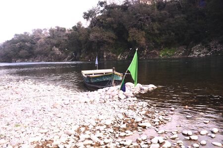 Picture Taken Beside the Shoreline of River Beas Nadaun Hiamchal Pradesh Indiaの写真素材