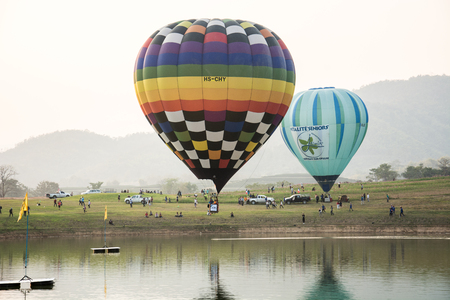CHIANGRAI, THAILAND - FEBRUARY 14 : Hot air Balloons ready to rise into the sky in the morning at SINGHA PARK CHIANGRAI BALLOON FIESTA 2016, Chiangrai province, Thailandのeditorial素材