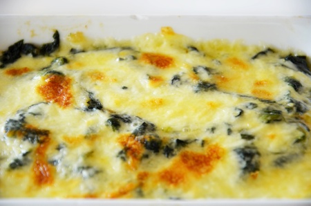 baked spinach with cheese の写真素材
