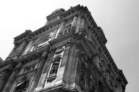 old building in Paris (black and white)の写真素材
