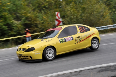 RASNOV, ROMANIA - SEPTEMBER 30 2010: Serban Andrei - Renault Megane -Trophy Rasnov 2010 のeditorial素材