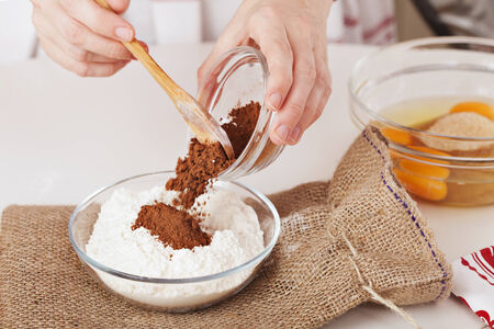 mixing the flour with cocoa