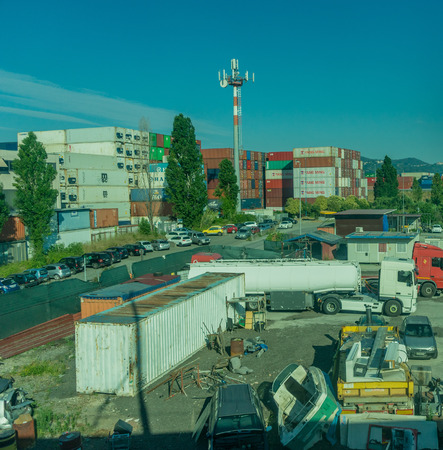 Italy - 28 June 2018: The Yang Ming,K line, Maersk, CMA CGM, CAI, Arkas,Triton, Sav,Evergreen container on a train in Italyのeditorial素材