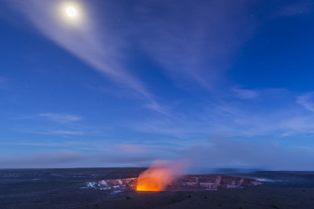 Fire and steam erupting from Kilauea Crater Pu'u O'o crater, Hawaii Volcanoes National Park, Big Island of Hawaiiの写真素材