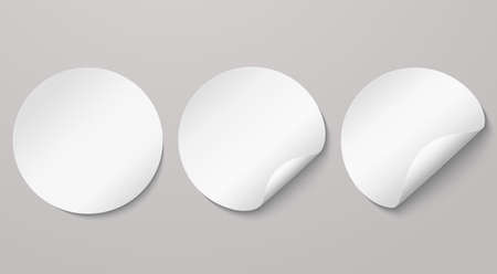 White round adhesive stickers with curved edges. Empty note mockup, ad sticker with turned edge.のイラスト素材