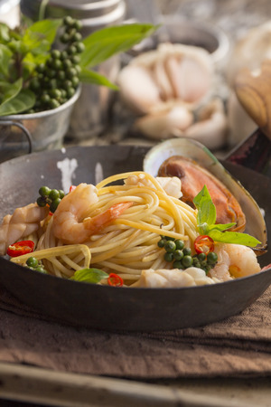 spaghetti with musselsの写真素材