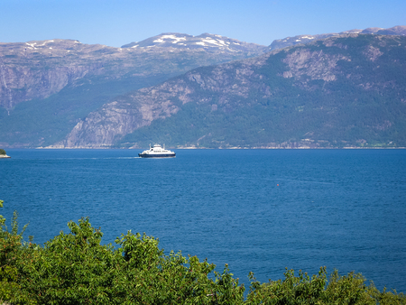 Travelling to Norway. Mountains, rivers, lakes and fjords