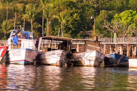 Pier for small artisanal fishing boats in Puntarenas, Costa Ricaのeditorial素材