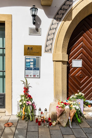 Mourning the Passing of Queen Elizabeth II at the British Embassy Bratislavaのeditorial素材