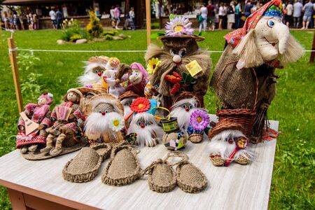 Dudutki, Belarus - JUNE 13: Interesting and original handmade Souvenirs, the village of Dudutki, Belarus. Dudutki - Museum of old folk crafts and technologies in JUNE 13, 2015 in Dudutki, Belarus.のeditorial素材