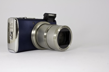 Digital camera with zoom