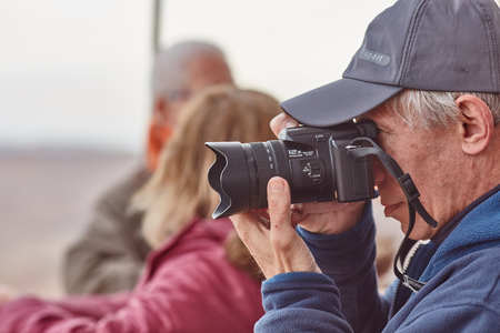 Mitzpe Ramon, 02 December 2016: Photographer takes pictures of mountain viewのeditorial素材