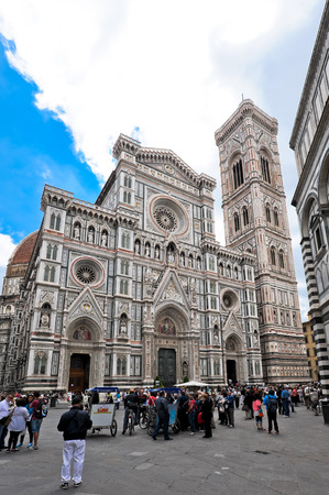 FLORENCE  June 2 2013  Piazza del Duomo in Florence filled with tourists during the day.のeditorial素材