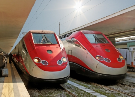 Speed electric trains on the station のeditorial素材