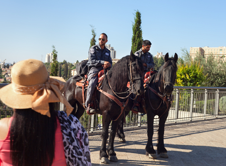 ISRAEL, JERUSALEM - OCTOBER 29: Jerusalem is a city located between the Mediterranean and the Dead Sea.One of the oldest cities in the world.Mounted police on place of Jerusalem on 29 October 2016.のeditorial素材