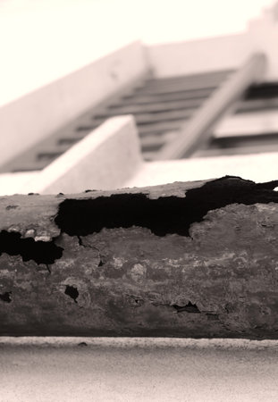 rusty tube pipe photo detail