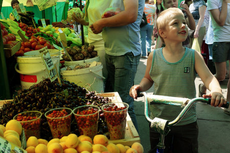 23.06.2011 Moscow, vegetable market.のeditorial素材