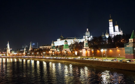 MOSCOW, RUSSIA - NOVEMBER, 2012: View of the Kremlin from the river. Night view.のeditorial素材