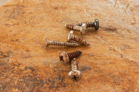 Self-tapping screws 