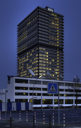 Langer Eugen / Sitz der UN in Bonn, West-Ansicht