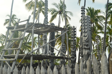 Tikis In Native Hawaiian House, Big Island, USA, EEUU.のeditorial素材