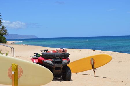 Quad and Lifeguard Table On A Wonderful Beach. Oahu, Hawaii, USA, EEUU.のeditorial素材
